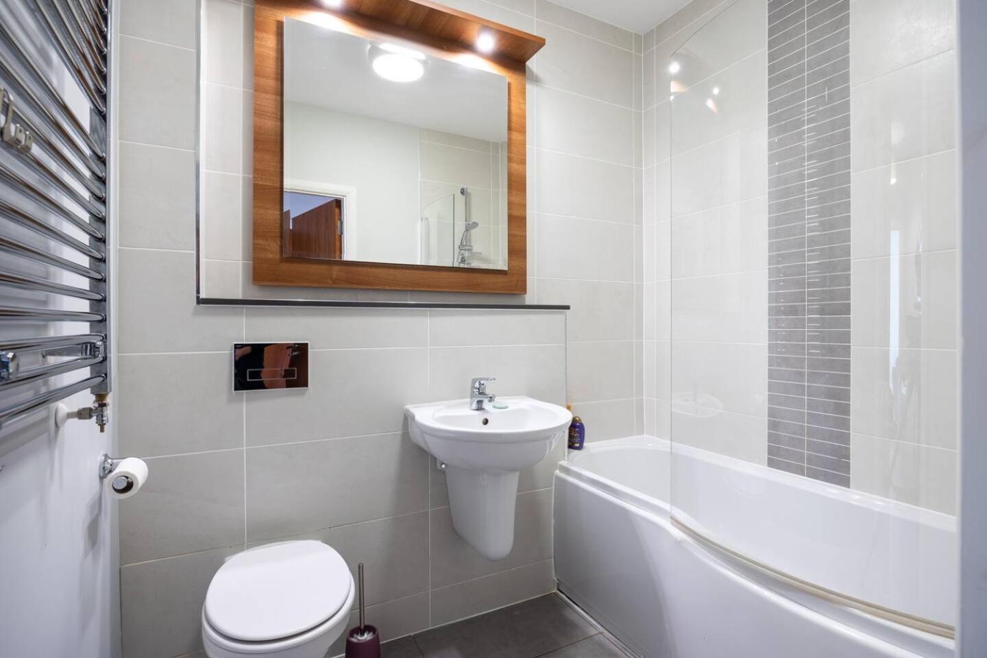 Deluxe Seaview Apartment Dun Laoghaire Ngoại thất bức ảnh